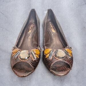 BCBGMAXAZRIA Snakeskin Jeweled Wedge Brown Peep Toe Heels Size 9.5